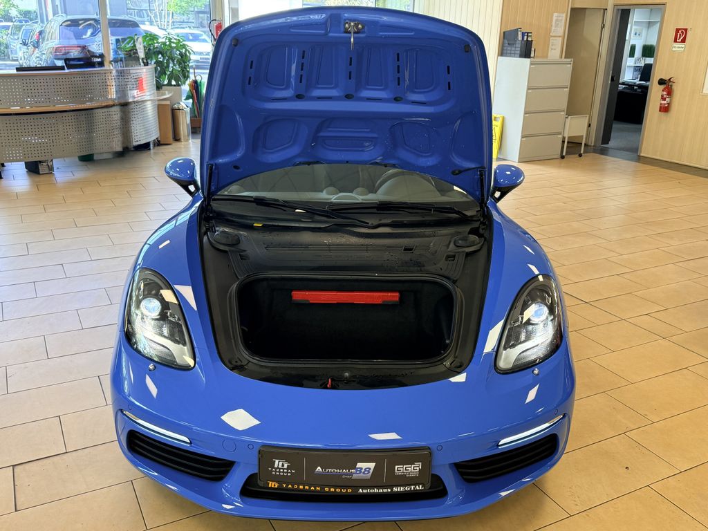 Porsche Boxster 2022 г. Синий, пробег 46693 км