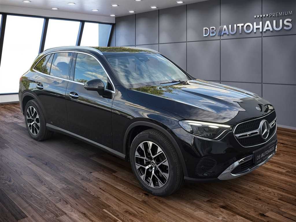 Mercedes-Benz GLC 300 2025 г. Чёрный, пробег 30267 км