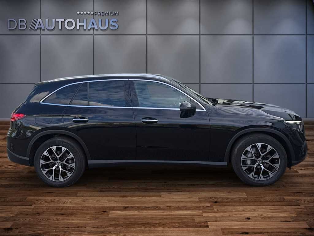 Mercedes-Benz GLC 300 2025 г. Чёрный, пробег 30267 км