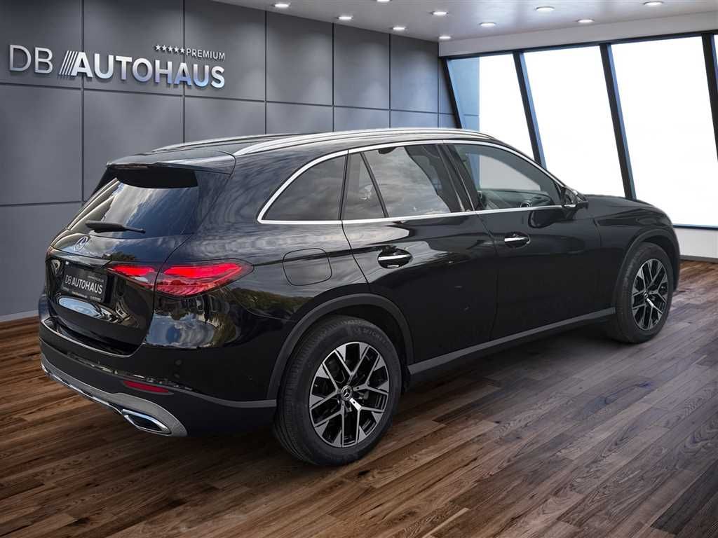 Mercedes-Benz GLC 300 2025 г. Чёрный, пробег 30267 км