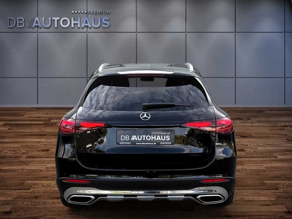 Mercedes-Benz GLC 300 2025 г. Чёрный, пробег 30267 км
