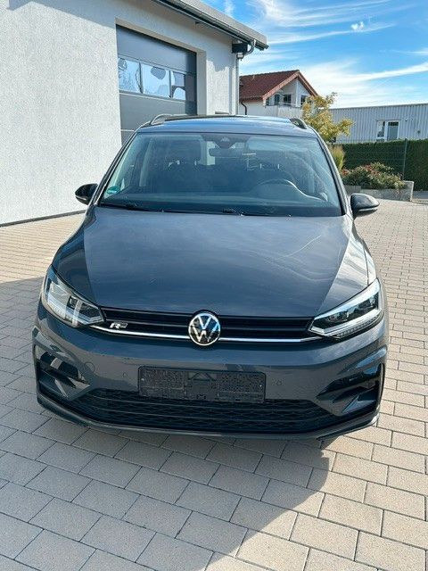 Volkswagen Touran 2022 г. Серый, пробег 59689 км