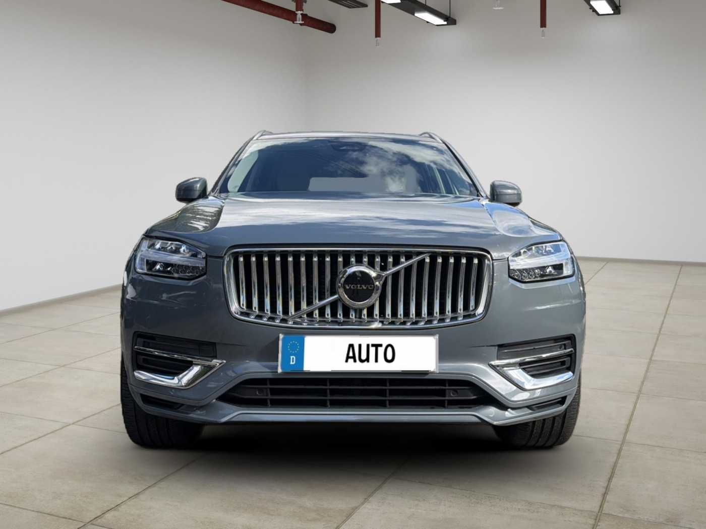 Volvo XC90 2023 г. Серый, пробег 57439 км