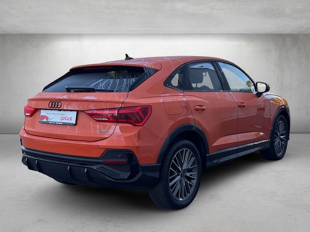 Audi Q3 2023 г. Оранжевый, пробег 53322 км