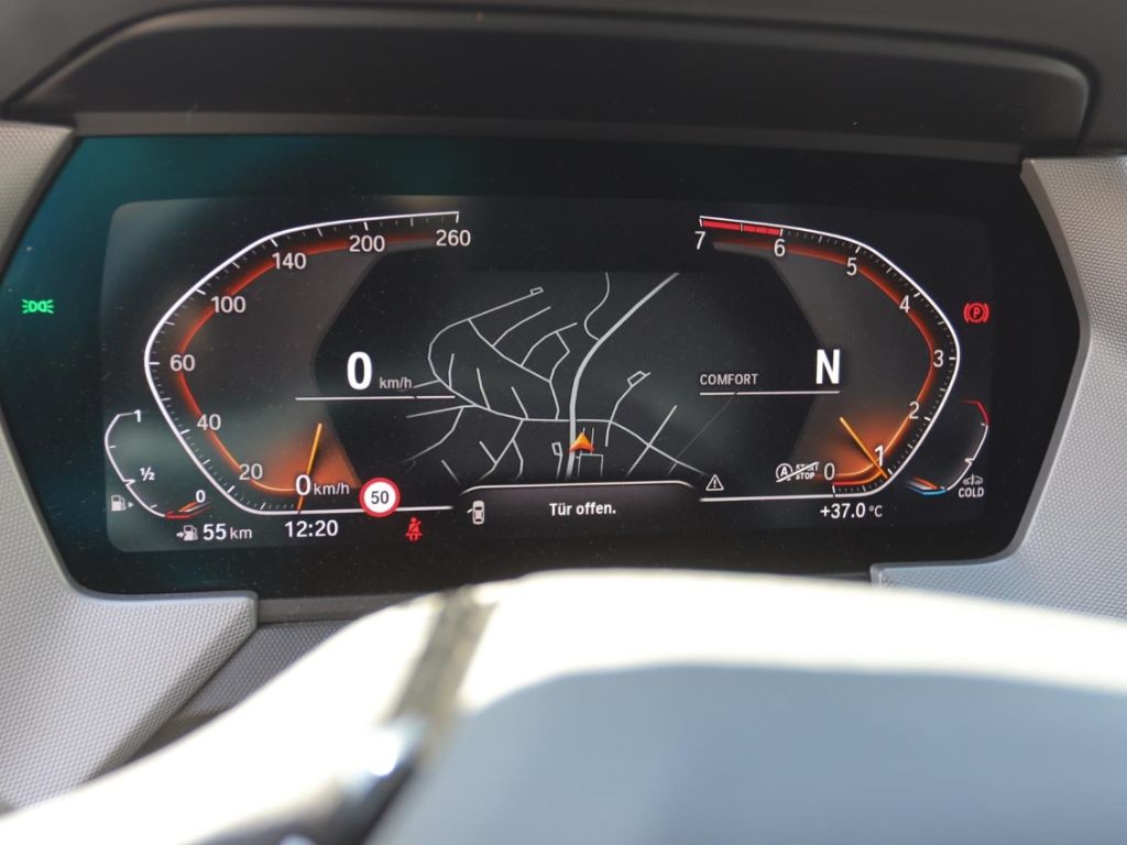 BMW 118 2022 г. Чёрный, пробег 32450 км