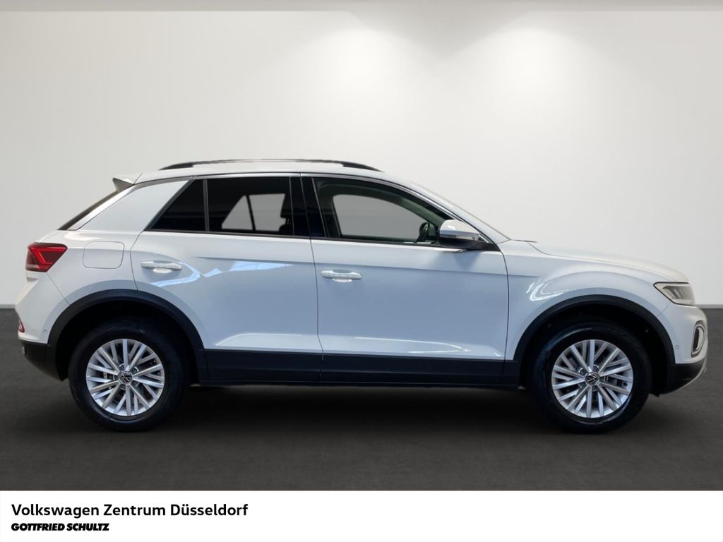 Volkswagen T-Roc 2022 г. Белый, пробег 29648 км