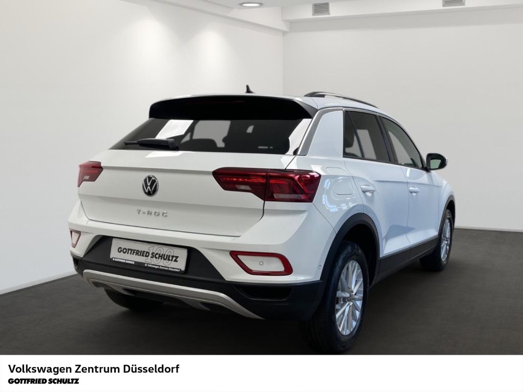 Volkswagen T-Roc 2022 г. Белый, пробег 29648 км