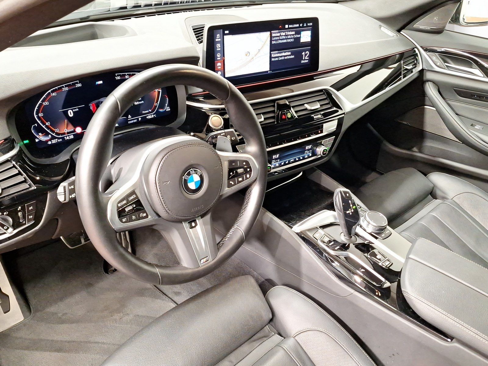 BMW 540 2023 г. Чёрный, пробег 44426 км