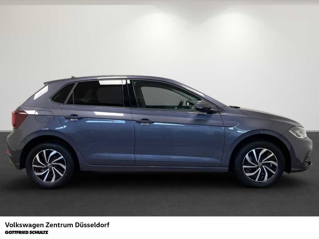 Volkswagen Polo 2022 г. Серый, пробег 29865 км