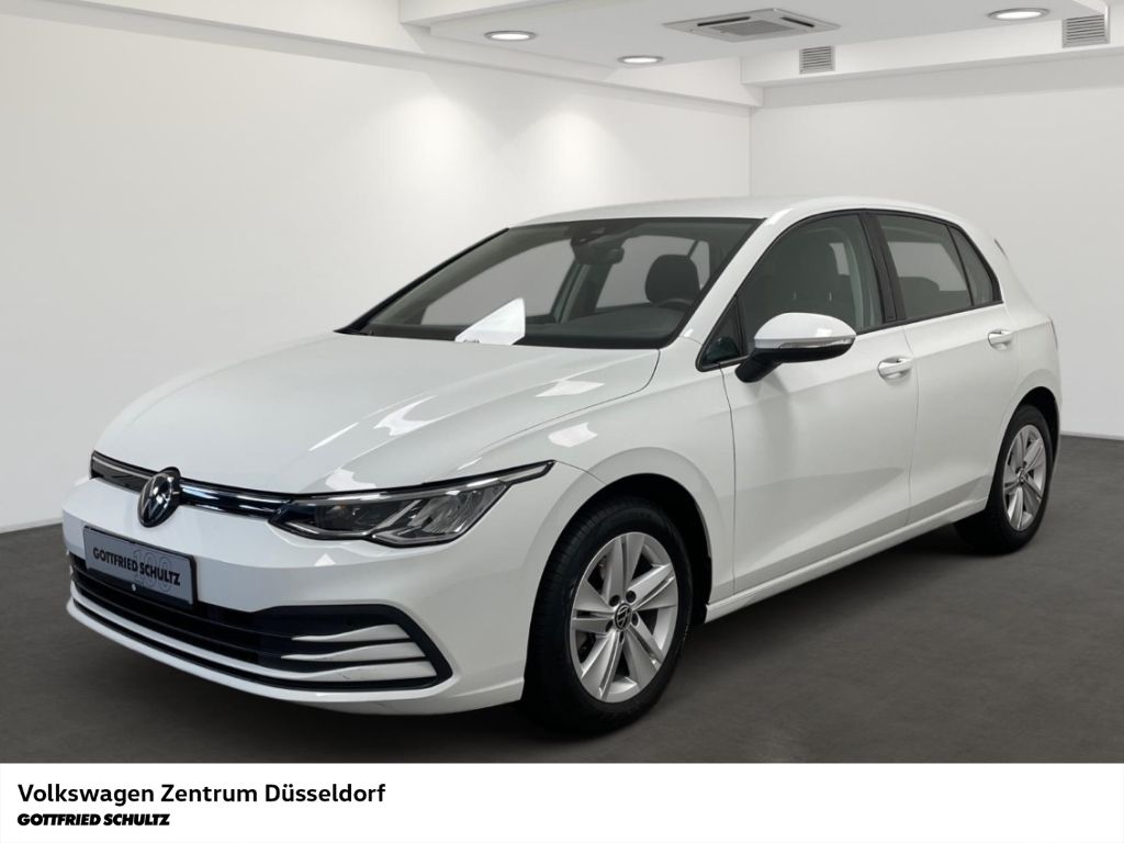 Volkswagen Golf 2023 г. Белый, пробег 59967 км