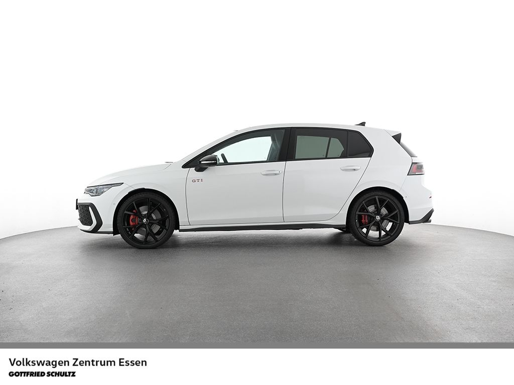 Volkswagen Golf 2026 г. Белый, пробег 10 км