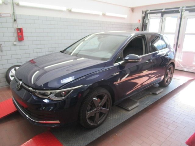 Volkswagen Golf 2022 г. Синий, пробег 49068 км