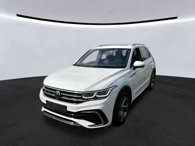 Volkswagen Tiguan 2023 г. Белый, пробег 50569 км