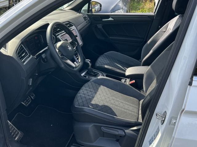 Volkswagen Tiguan 2023 г. Белый, пробег 50569 км