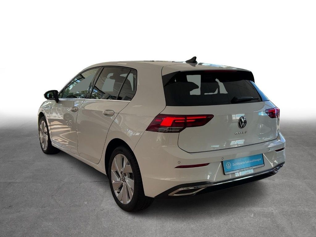 Volkswagen Golf 2022 г. Белый, пробег 21195 км