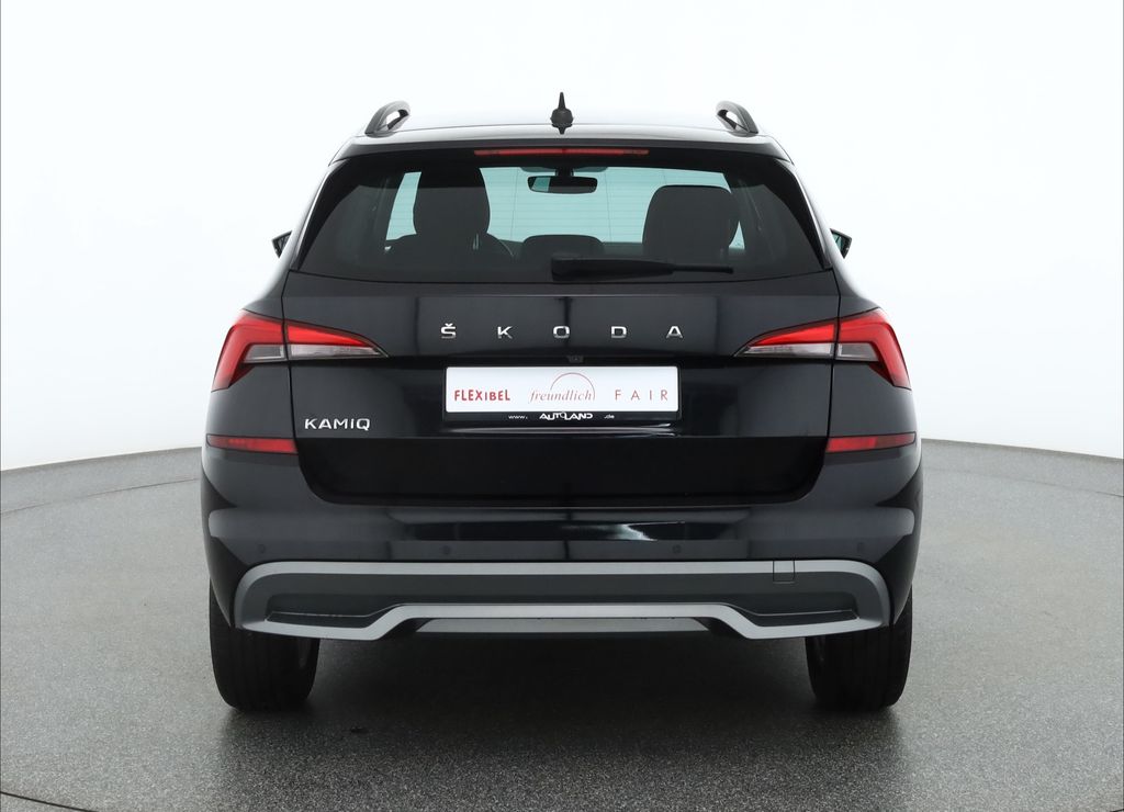 Skoda Kamiq 2023 г. Чёрный, пробег 44536 км