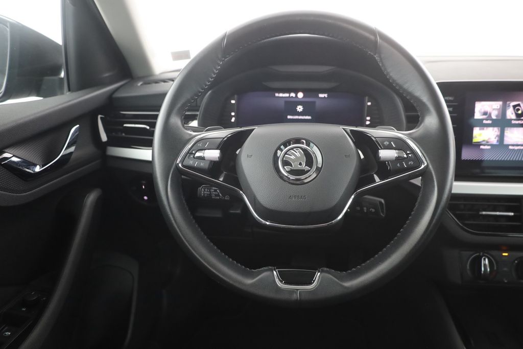 Skoda Kamiq 2023 г. Чёрный, пробег 44536 км