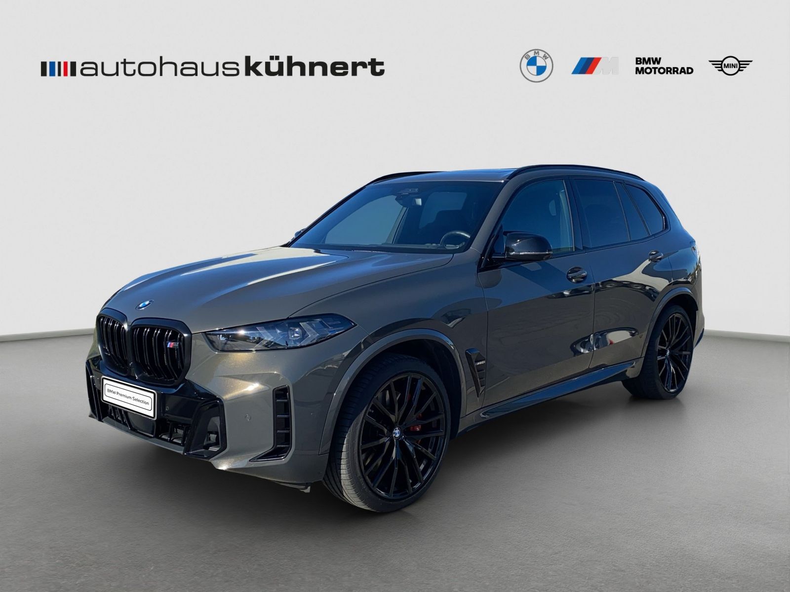 BMW X5 M60 2023 г. Серый, пробег 52355 км
