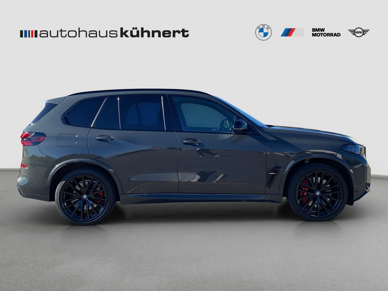 BMW X5 M60 2023 г. Серый, пробег 52355 км