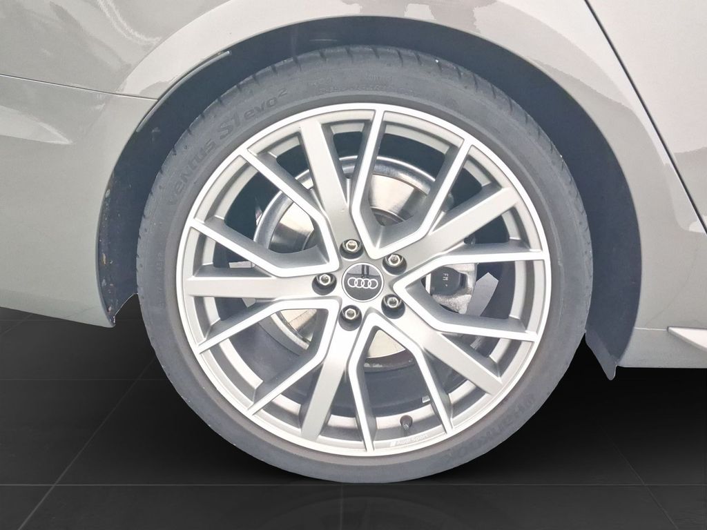 Audi A4 2023 г. Серый, пробег 43574 км