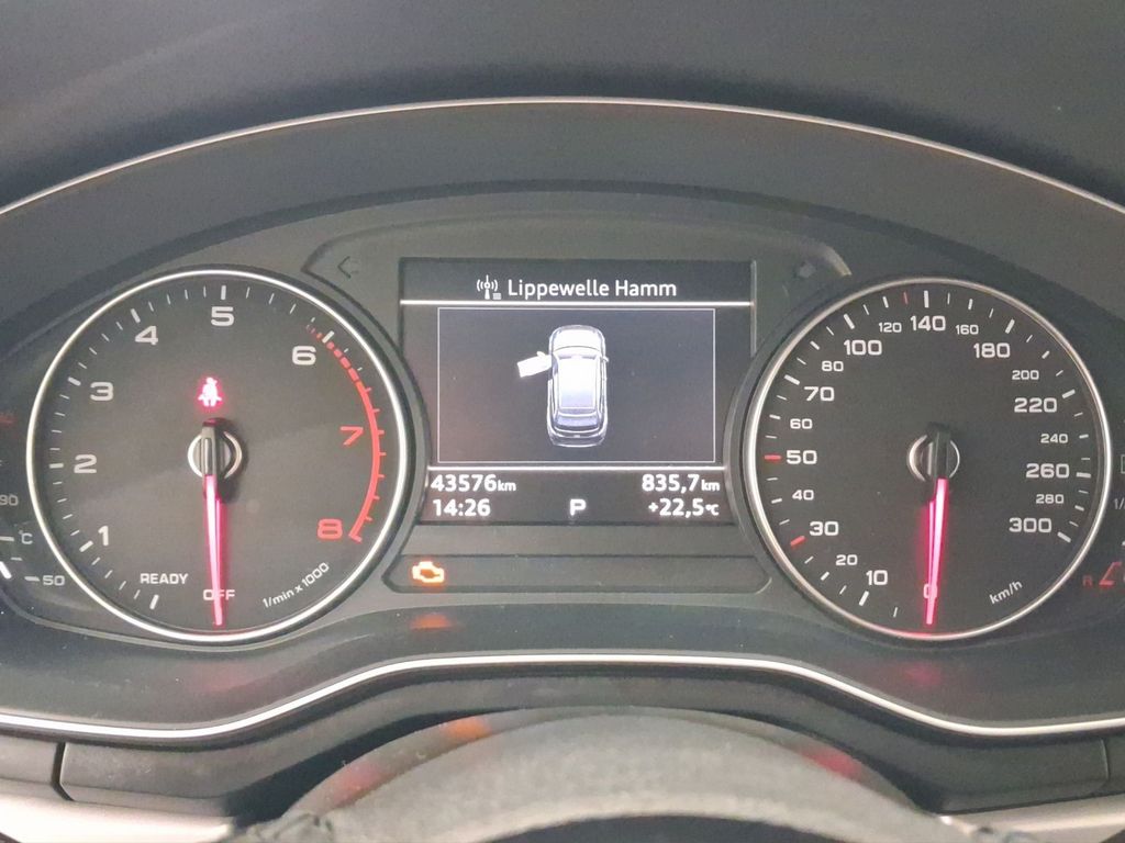 Audi A4 2023 г. Серый, пробег 43574 км