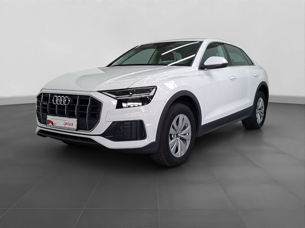 Audi Q8 2023 г. Белый, пробег 18380 км