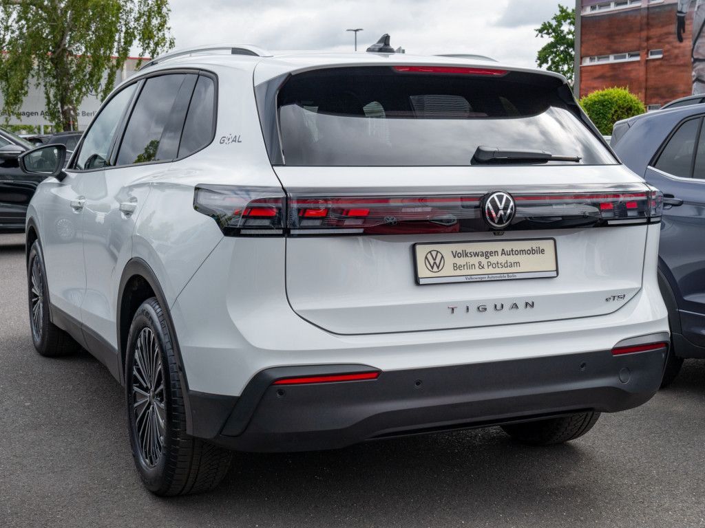 Volkswagen Tiguan 2025 г. Белый, пробег 26980 км