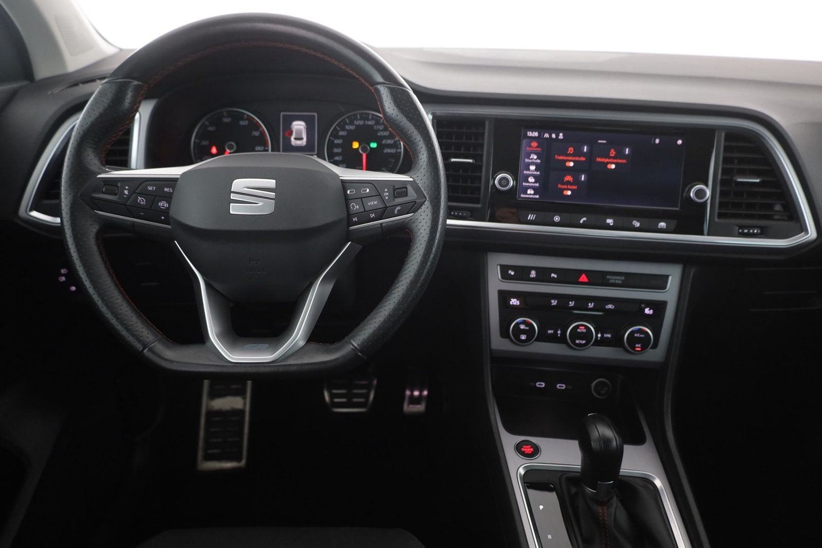 SEAT Ateca 2022 г. Белый, пробег 54266 км