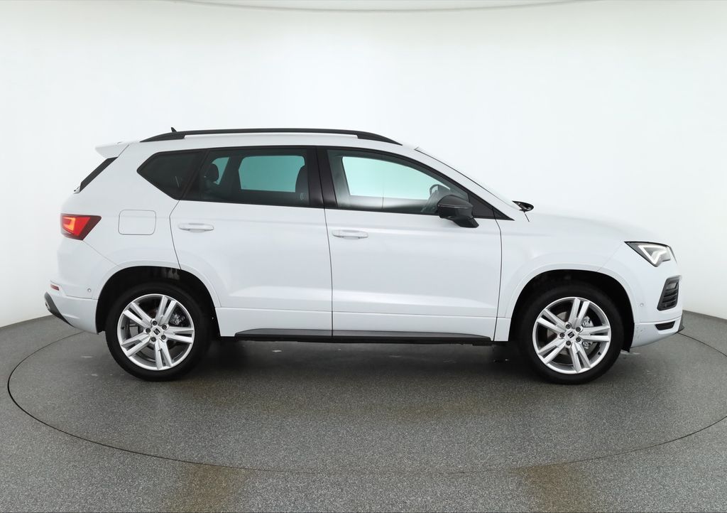 SEAT Ateca 2022 г. Белый, пробег 54266 км
