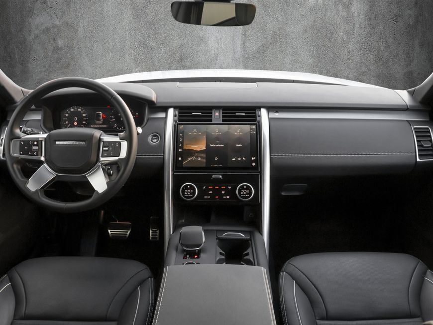 Land Rover Discovery 2023 г. Белый, пробег 35304 км
