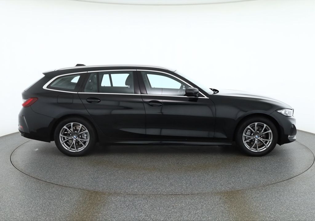 BMW 318 2023 г. Чёрный, пробег 59987 км