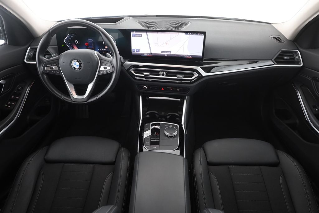 BMW 318 2023 г. Чёрный, пробег 59987 км