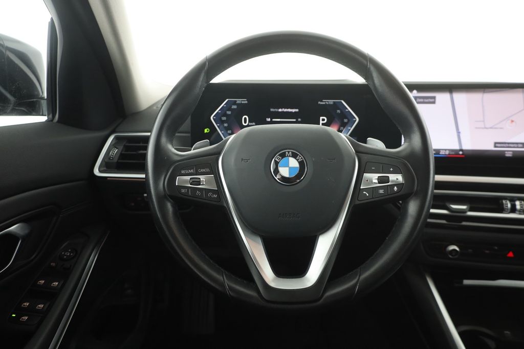 BMW 318 2023 г. Чёрный, пробег 59987 км
