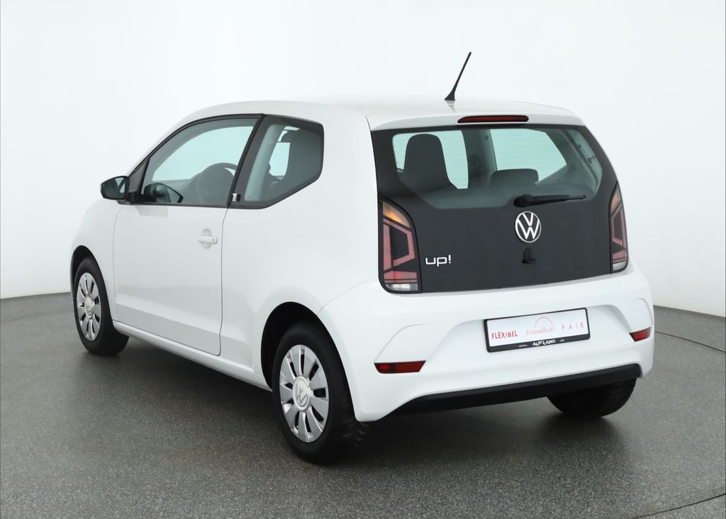 Volkswagen up! 2022 г. Белый, пробег 44229 км