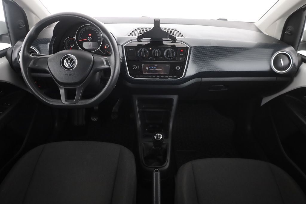 Volkswagen up! 2022 г. Белый, пробег 44229 км