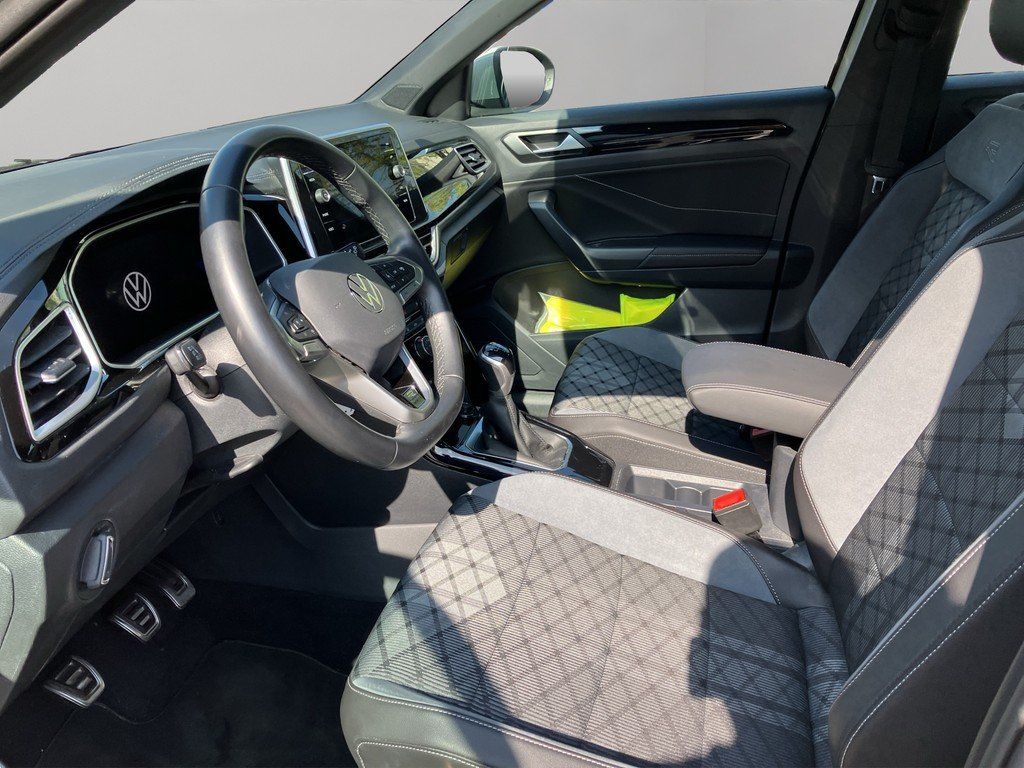 Volkswagen T-Roc 2024 г. Серый, пробег 32300 км