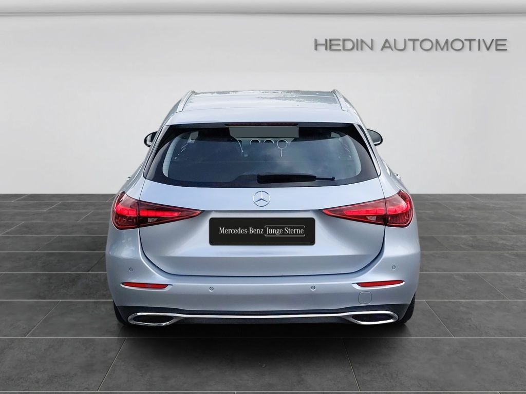 Mercedes-Benz C 220 2024 г. Серебристый, пробег 52212 км