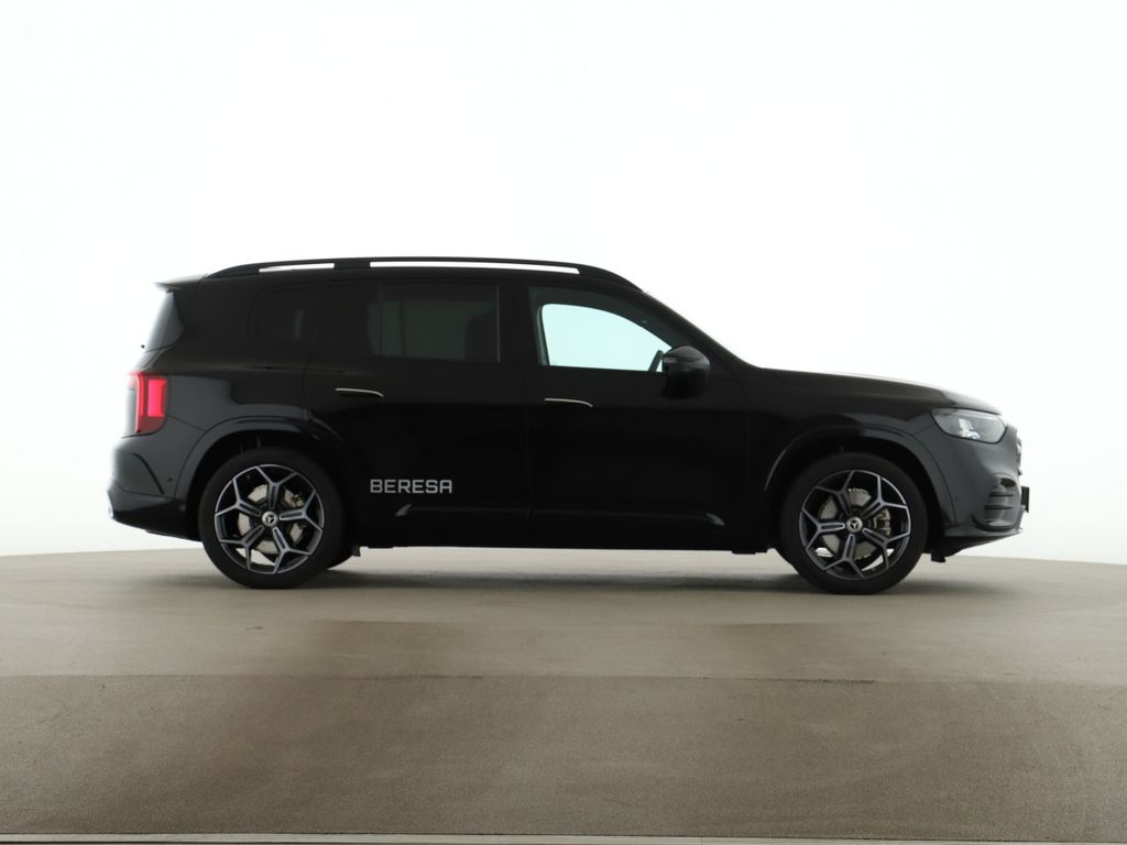 Mercedes-Benz GLB 220 2026 г. Чёрный, пробег 9900 км