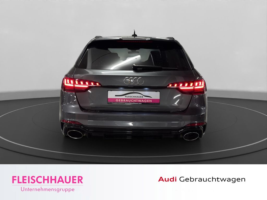 Audi RS4 2023 г. Серый, пробег 50065 км