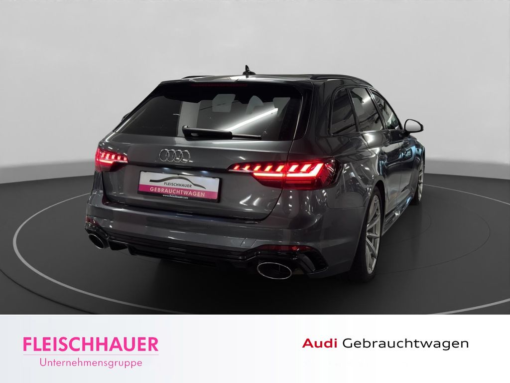Audi RS4 2023 г. Серый, пробег 50065 км