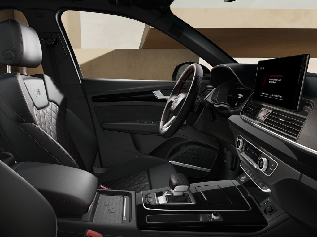 Audi Q5 2024 г. Чёрный, пробег 13900 км