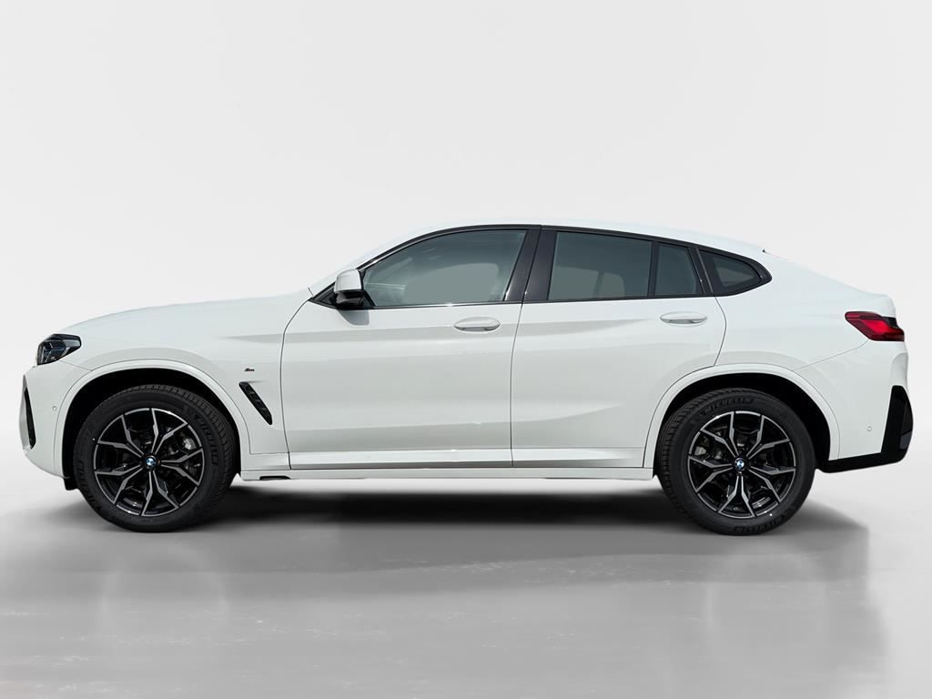 BMW X4 2025 г. Белый, пробег 18400 км