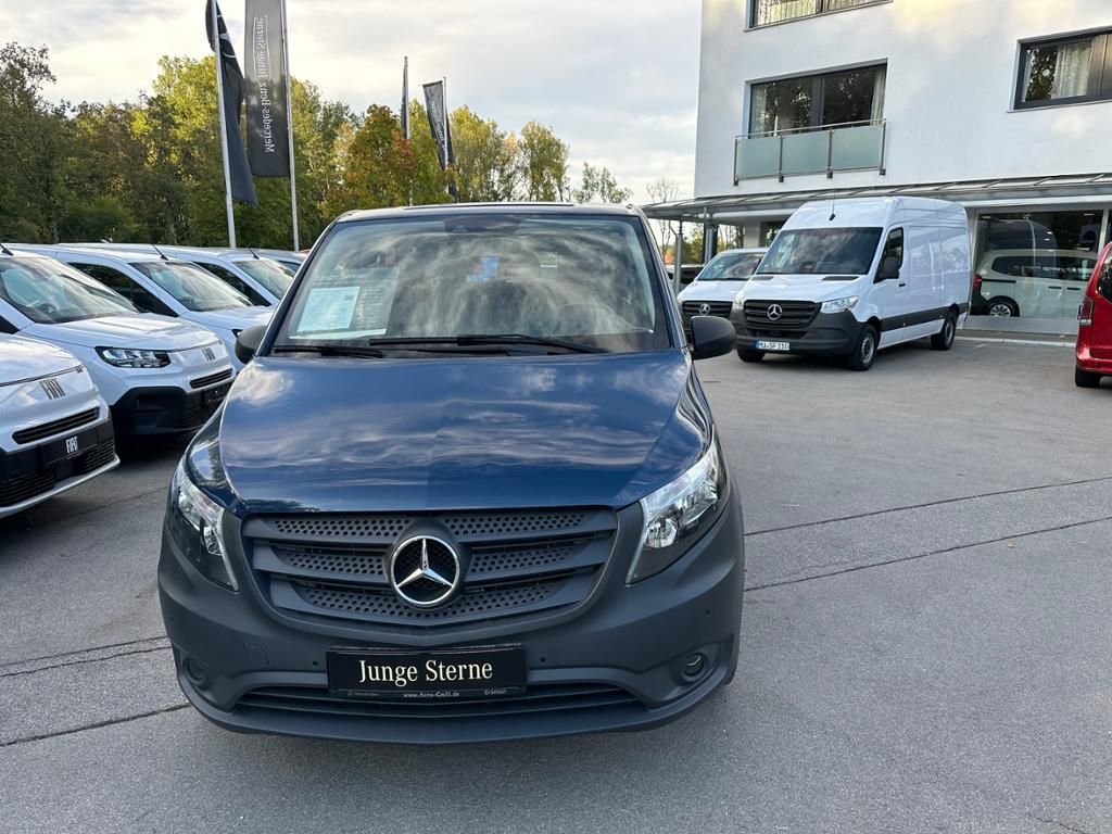 Mercedes-Benz Vito 2022 г. Синий, пробег 46900 км