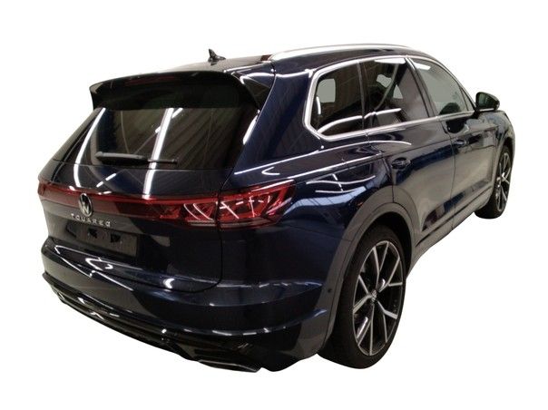 Volkswagen Touareg 2026 г. Синий, пробег 17300 км