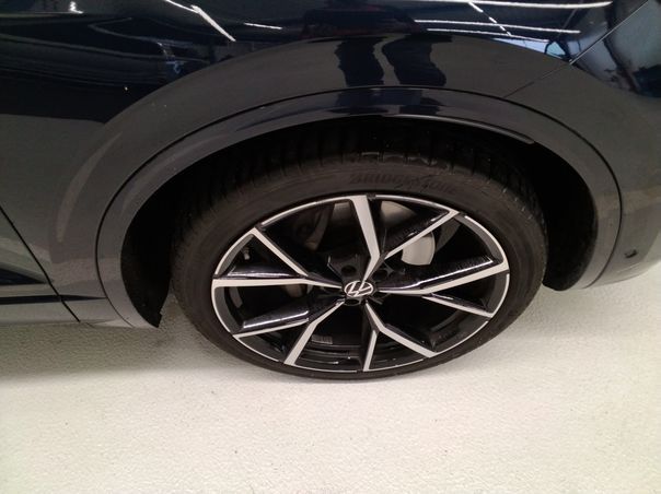 Volkswagen Touareg 2026 г. Синий, пробег 17300 км