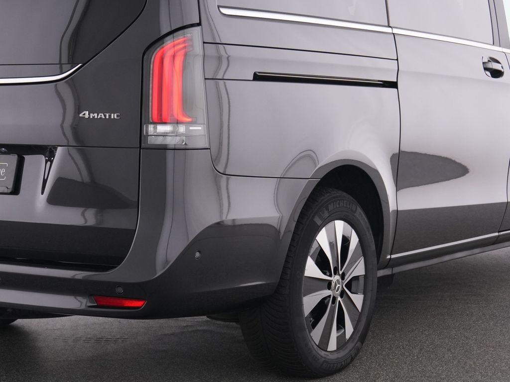 Mercedes-Benz V 250 2025 г. Серый, пробег 31391 км