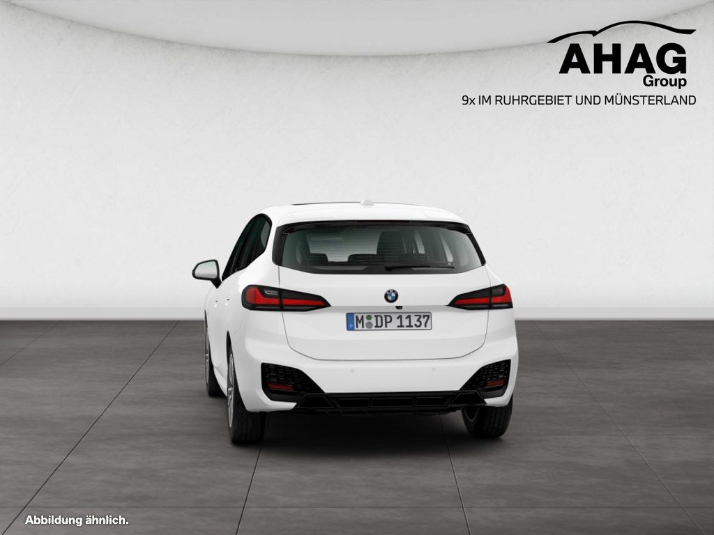 BMW 223 ACTIVE TOURER 2023 г. Белый, пробег 16819 км
