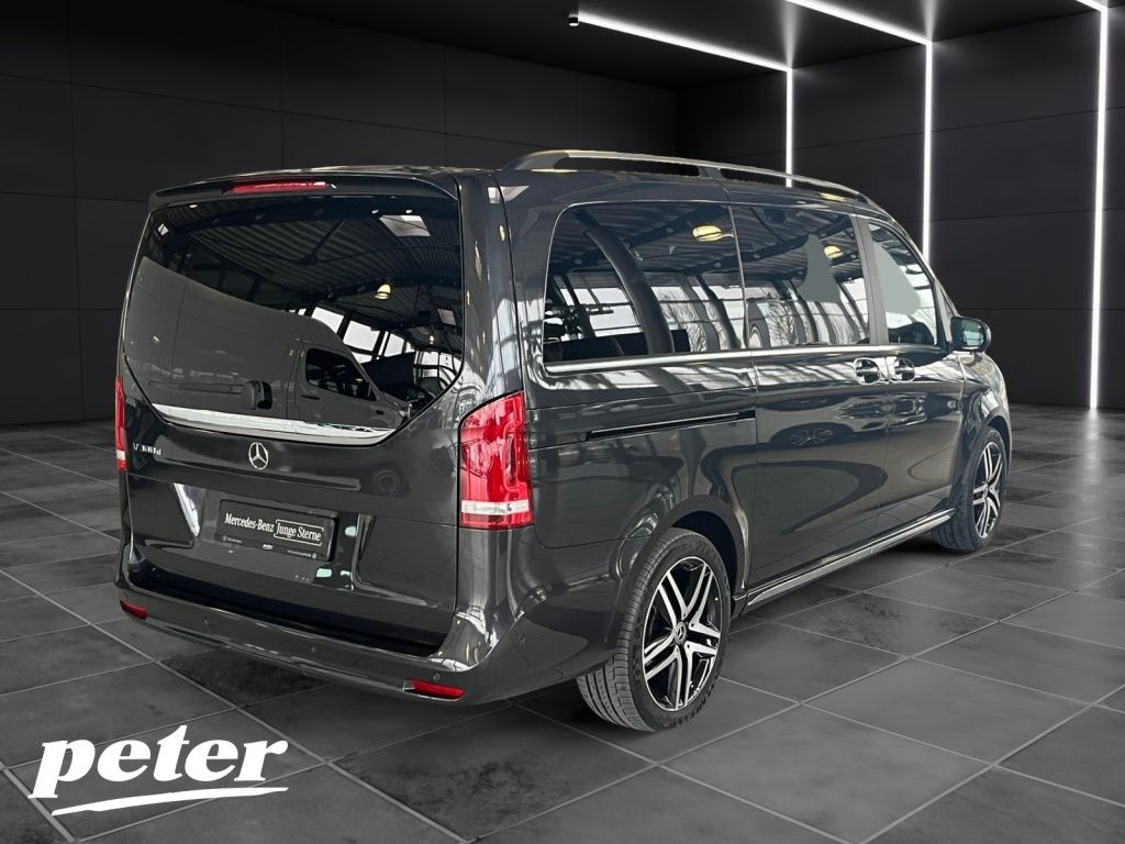Mercedes-Benz V 300 2023 г. Серый, пробег 50140 км