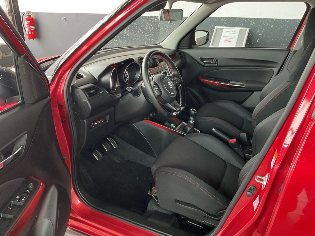 Suzuki Swift 2022 г. Красный, пробег 37386 км