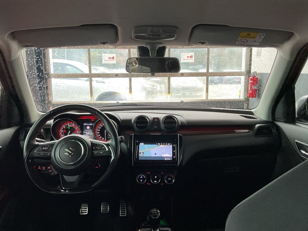 Suzuki Swift 2022 г. Красный, пробег 37386 км